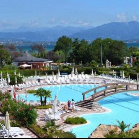 Apartamento Casa Lorenzo Desenzano del Garda Exterior foto