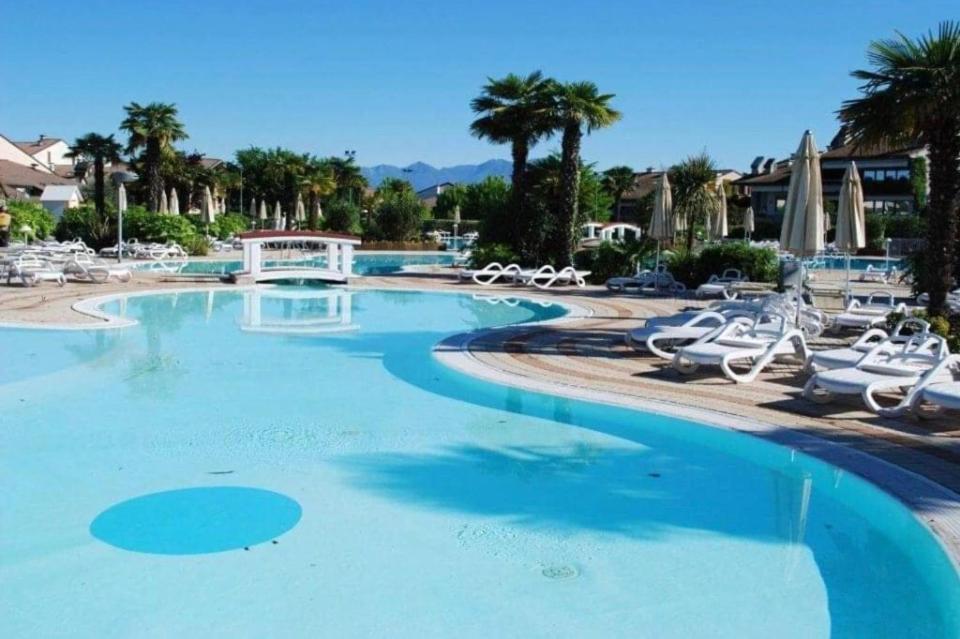 Apartamento Casa Lorenzo Desenzano del Garda Exterior foto
