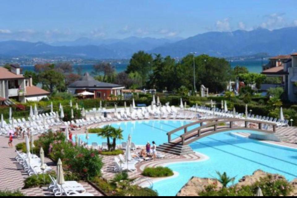 Apartamento Casa Lorenzo Desenzano del Garda Exterior foto