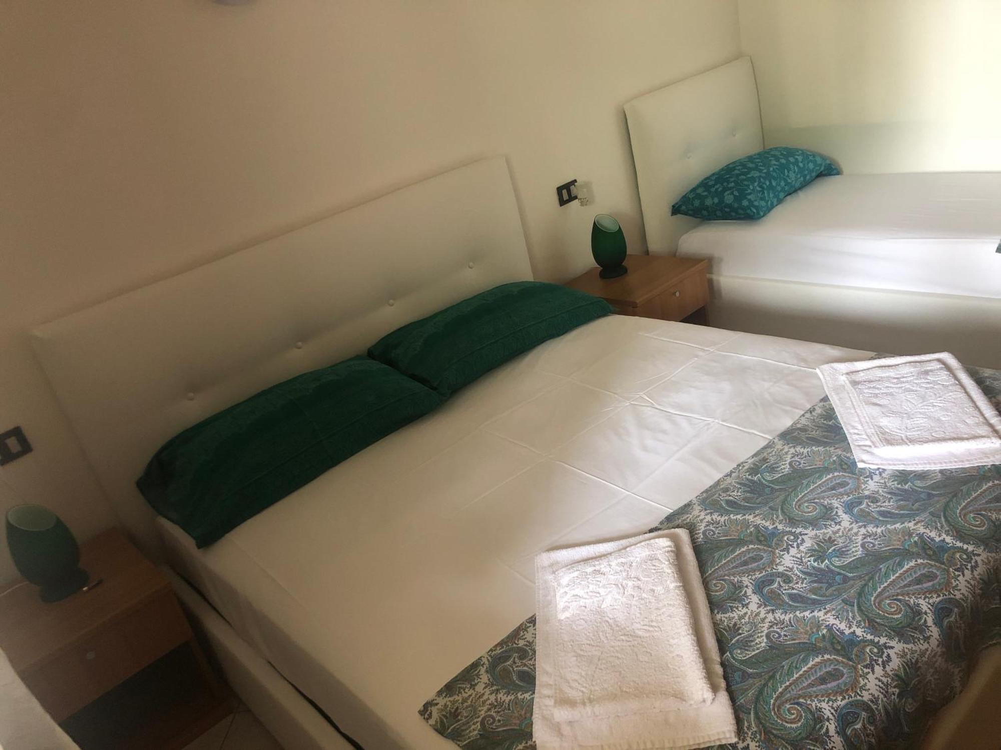Apartamento Casa Lorenzo Desenzano del Garda Exterior foto